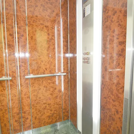 Sierpes Centro Parking Apartamento